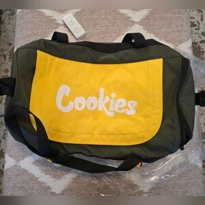 Cookies Men's Messenger Bag in Yellow and Green